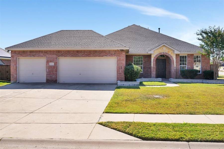 3013 Flowering Springs Drive, Forney, TX 75126