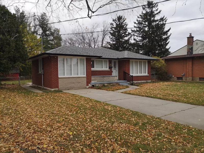 284 Cedar CRES, Cambridge, ON N1S 1X1