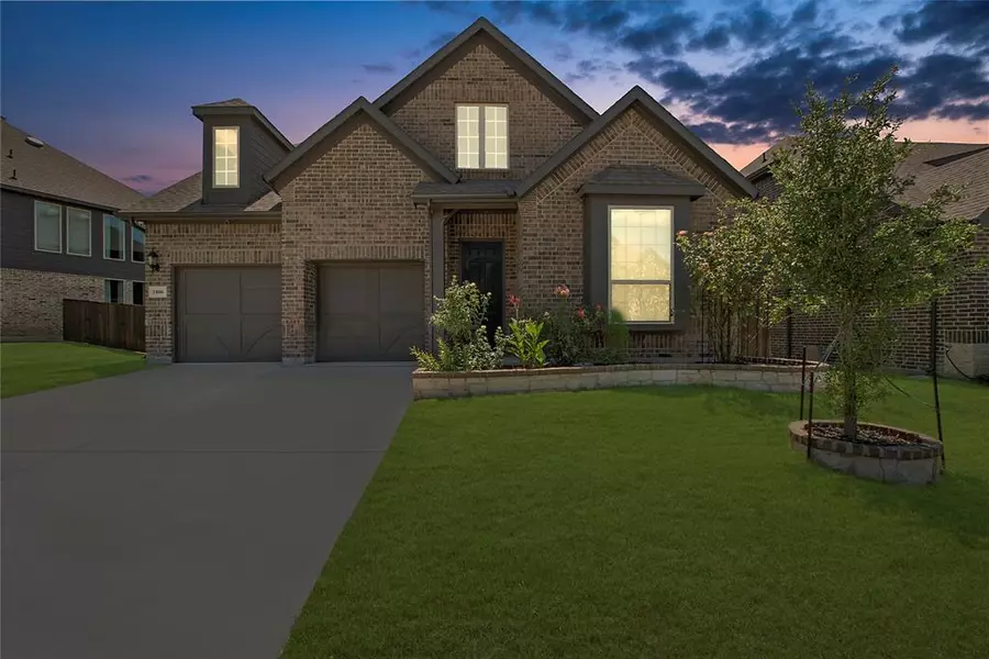 1806 Gristmill Drive, Mansfield, TX 76063