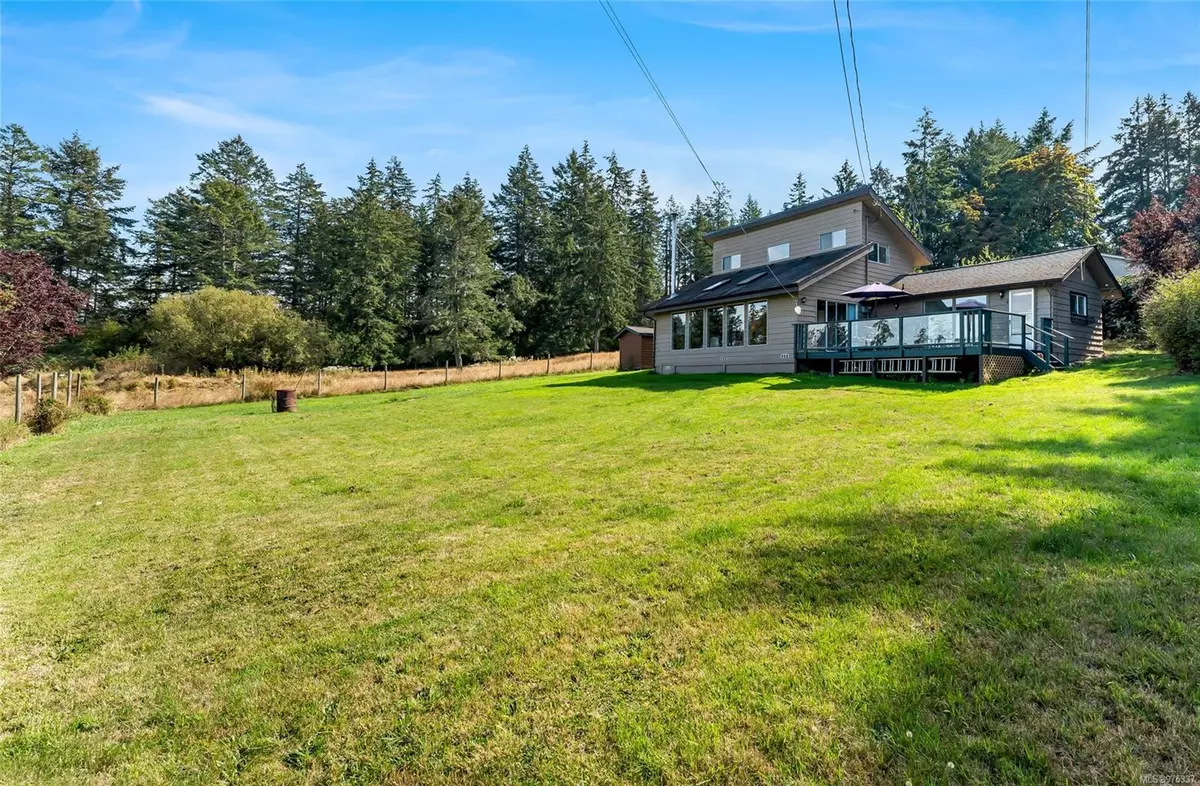 Salt Spring, BC V8K 1C3,301 Fernwood Rd