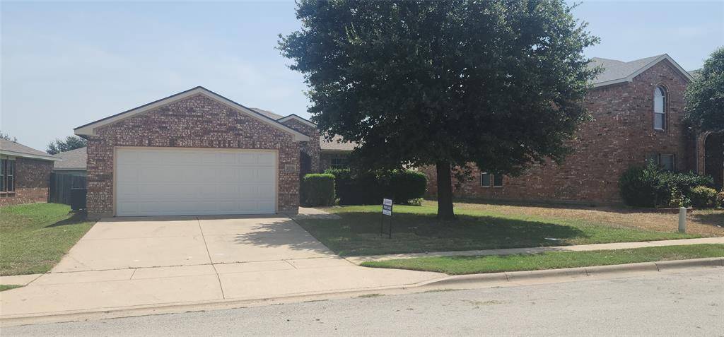 10516 Turning Leaf Trail, Fort Worth, TX 76131