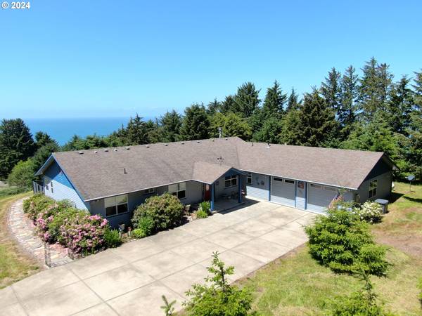 90 CAPE FOULWEATHER LN, Otter Rock, OR 97369