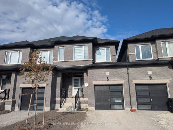 7 Lisa ST, Wasaga Beach, ON L9Z 0K9