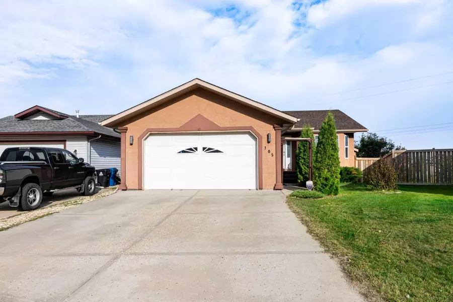 105 Pondside CRES, Blackfalds, AB T4M 0G3