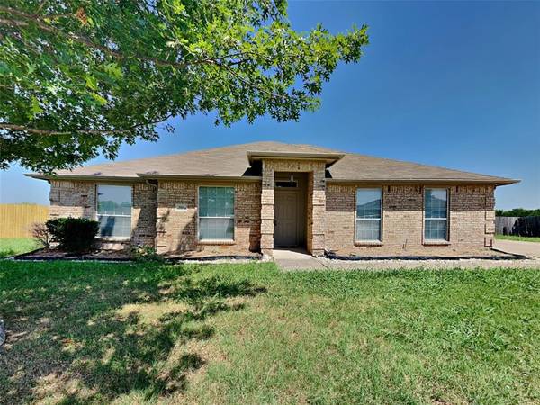 1621 Millbrook Drive, Midlothian, TX 76065