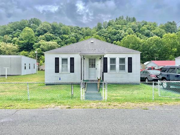 167 Bane Bottom Ave, Cedar Bluff, VA 24609