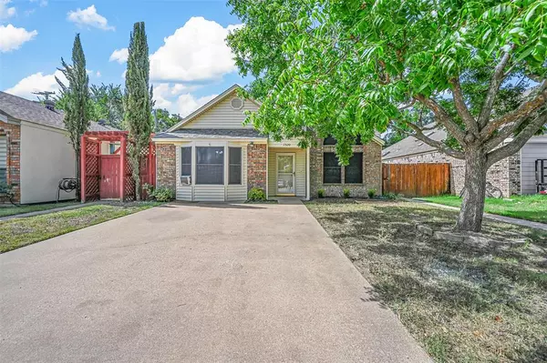 Irving, TX 75060,1520 Whispering Trail