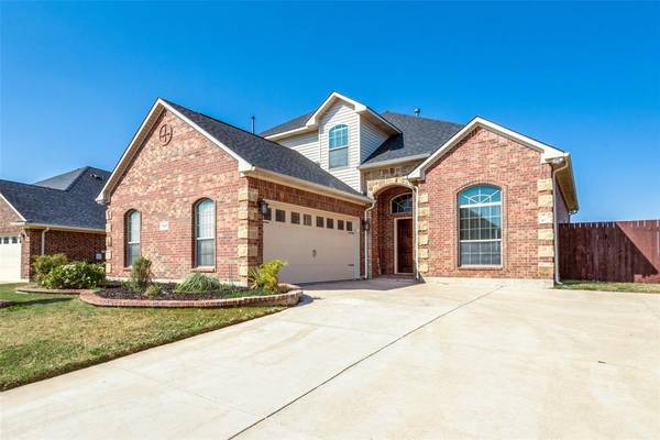 1403 N Webb Ferrell Road, Arlington, TX 76002