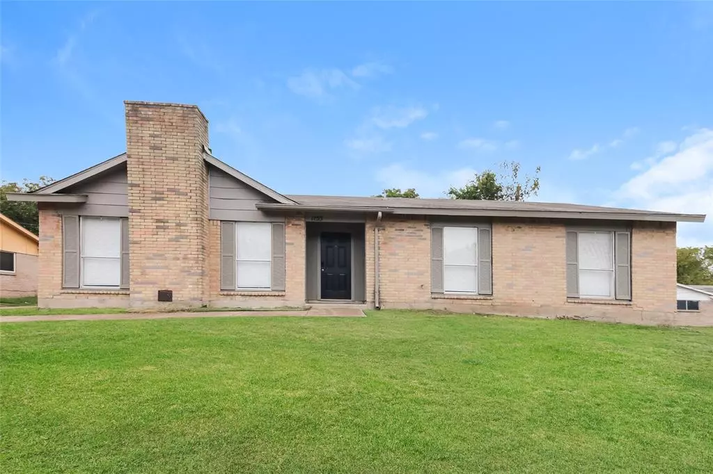 Lancaster, TX 75146,1153 Meadow Creek Drive