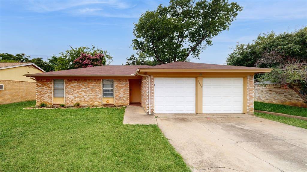 6118 Springwood Drive, Arlington, TX 76001