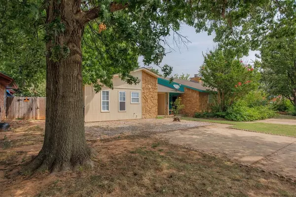 Norman, OK 73071,1817 Southcrest Drive