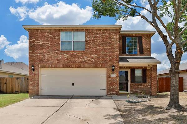 633 Misty Mountain Drive,  Fort Worth,  TX 76140