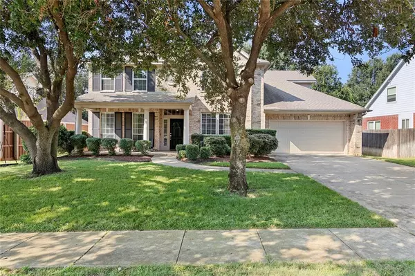 2813 Northwood Street, Grapevine, TX 76051