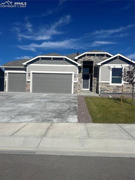 842 Naismith LN, Monument, CO 80132