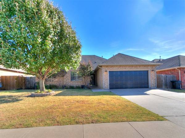 4108 Notting Hill Drive, Moore, OK 73160