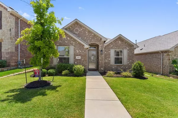 5853 Wake Robin Drive, Fort Worth, TX 76123