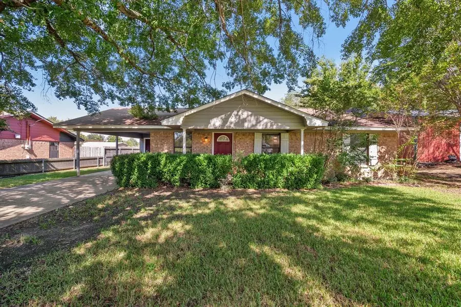 107 W 14th Street, Kemp, TX 75143