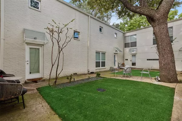 Dallas, TX 75204,4122 Travis Street #7