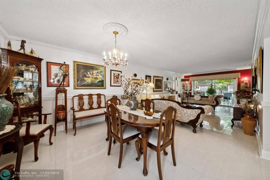 8940 Hollybrook Blvd  #305, Pembroke Pines, FL 33025