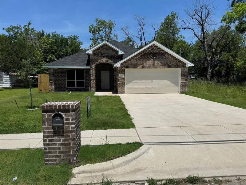 3912 Oneal Street, Greenville, TX 75401