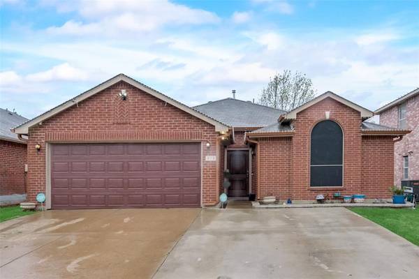 813 Mill Branch Drive,  Garland,  TX 75040