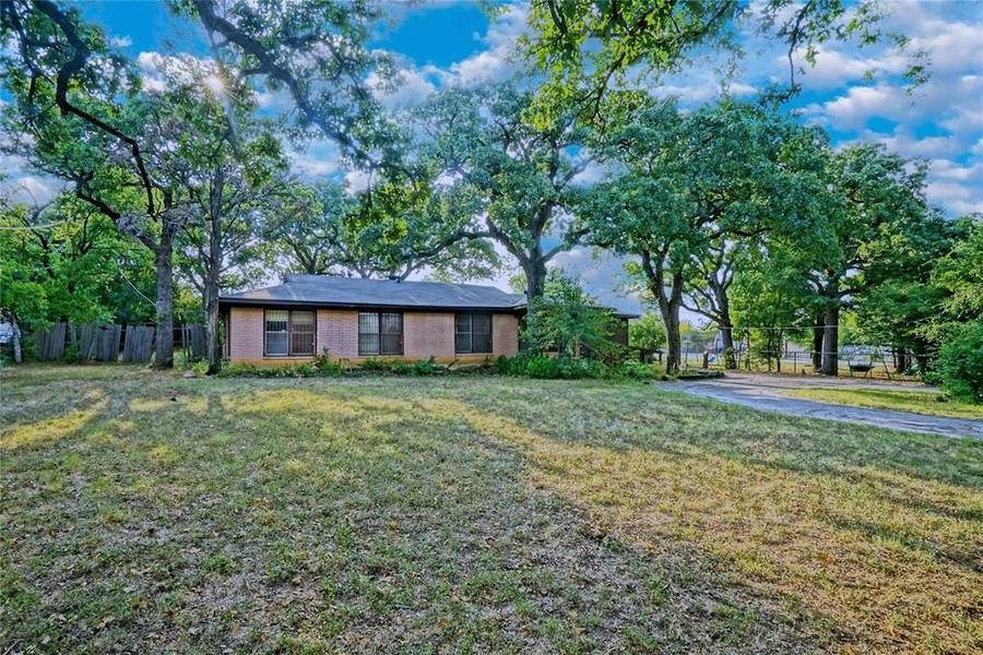 4522 Mitchell Boulevard, Fort Worth, TX 76119