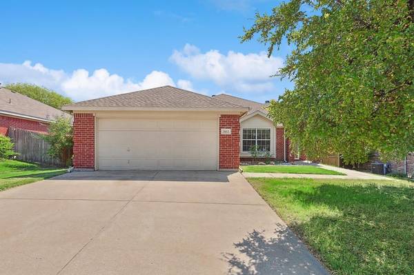 2612 Hilcroft Avenue,  Denton,  TX 76210