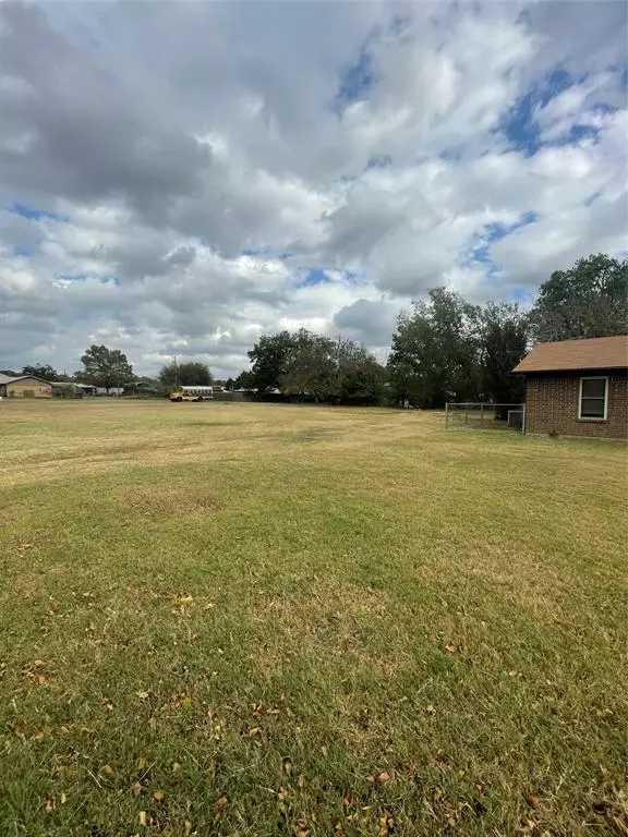 Azle, TX 76020,304 Pearson Lane