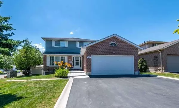 78 Crown CRES, Bradford West Gwillimbury, ON L3Z 2M1