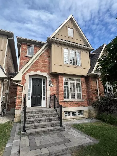 Mississauga, ON L5M 7Z7,3891 Eglinton AVE W