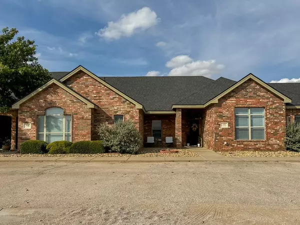 1608 Red Oak Ln, Andrews, TX 79714