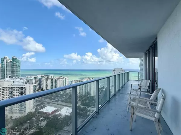 Hollywood, FL 33019,4010 S Ocean Dr  #R2401