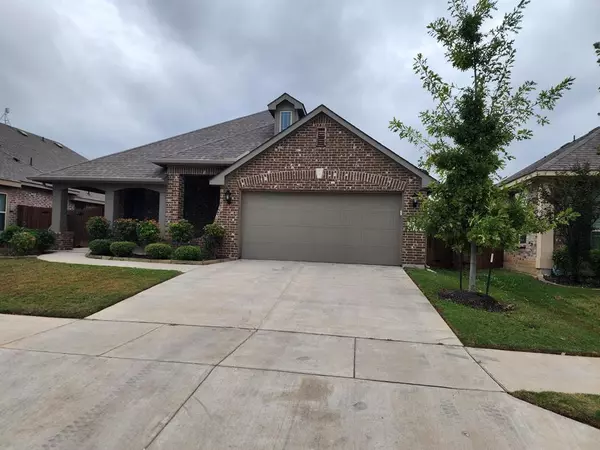 4121 Mountain Meadow Road, Fort Worth, TX 76036