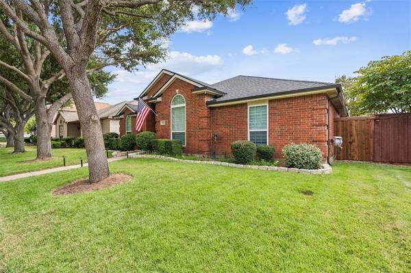 The Colony, TX 75056,3813 Red Oak Trail