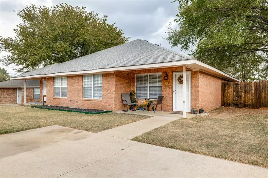 316 Shady Valley Drive, Mansfield, TX 76063