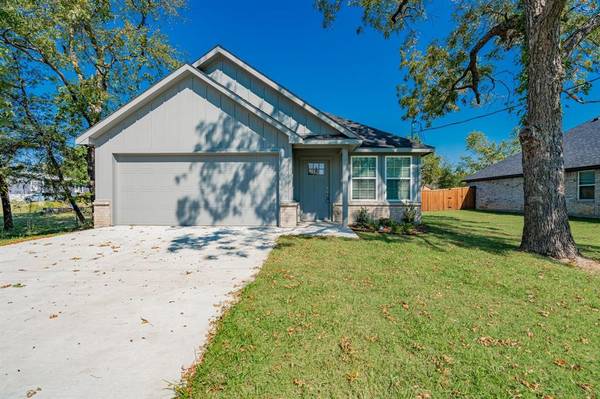 100 Elm Street, Lone Oak, TX 75453