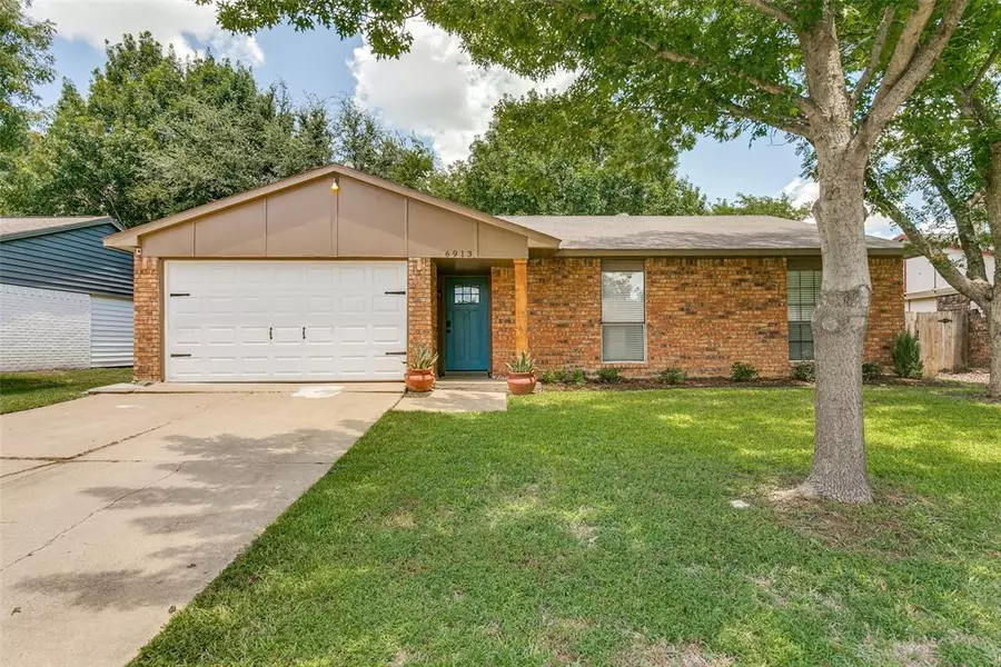 6913 Arborbrook Drive, North Richland Hills, TX 76182