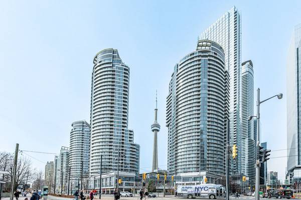 208 Queens Quay W #511, Toronto C01, ON M5J 2Y5