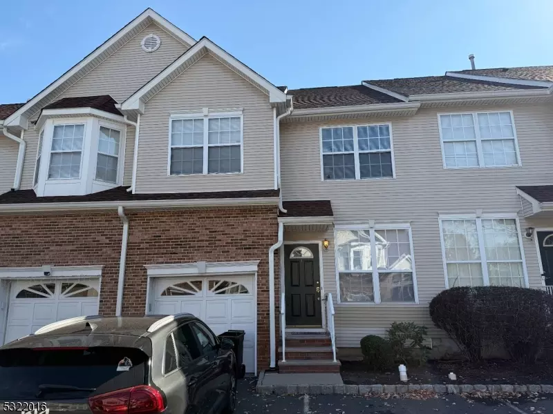 4 Saddle Ct, Franklin Twp., NJ 08873