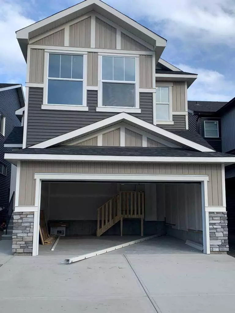 Calgary, AB T3L 2M4,128 Crimson Ridge PL NW