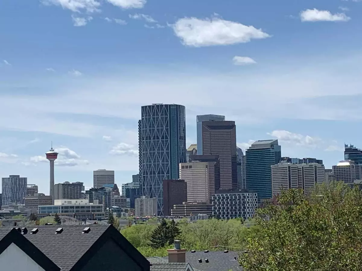 Calgary, AB T2E 0M2,1008 Drury AVE Northeast