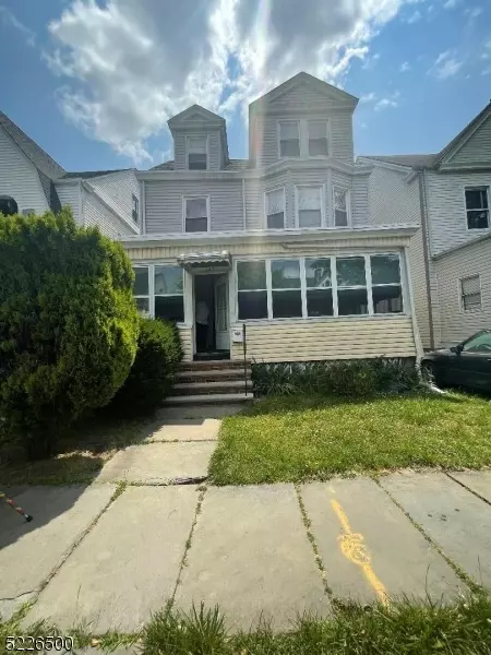 142 Greenwood Ave, East Orange City, NJ 07017