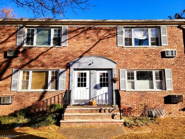 25 Wedgewood Dr #72, Verona Twp., NJ 07044