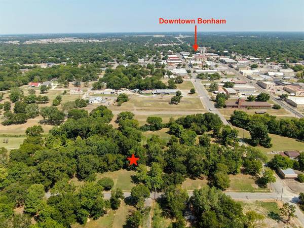 Bonham, TX 75418,507 Reich Street