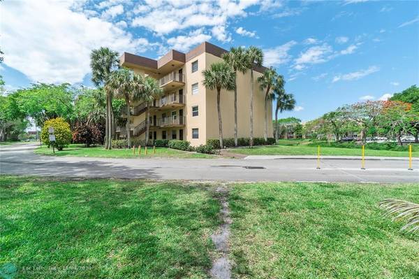 3101 NW 47 Terrace  #431, Lauderdale Lakes, FL 33319