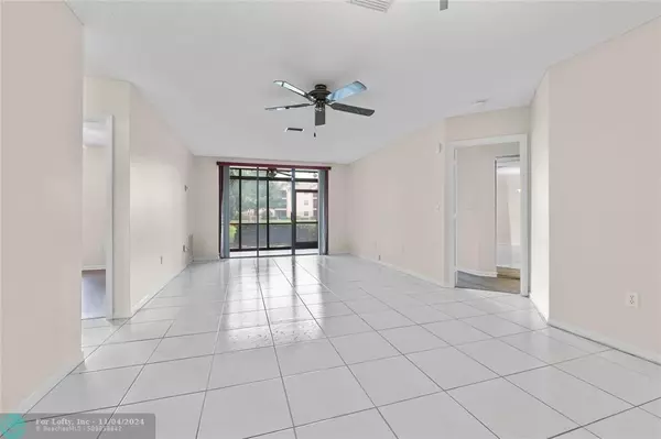 Coconut Creek, FL 33073,4161 Coral Tree Cir  #162