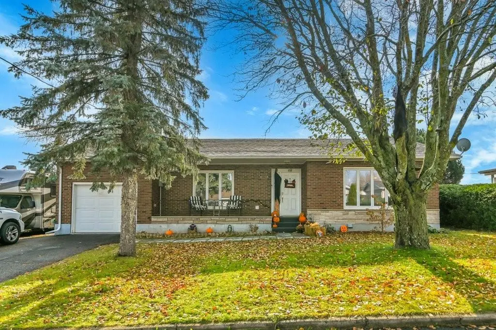 Alexandria, ON K0C 1A0,68 VICTORIA ST W