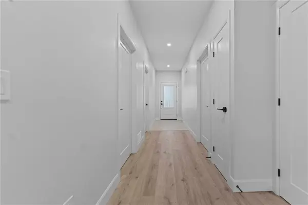 Cobden, ON K0J 1K0,1 BAMAGILLIA ST