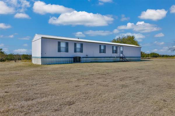 Gainesville, TX 76240,1394 County Road 327