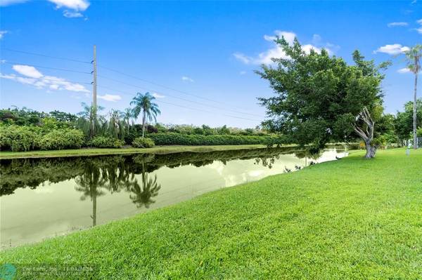 Weston, FL 33326,371 Bermuda Springs Dr